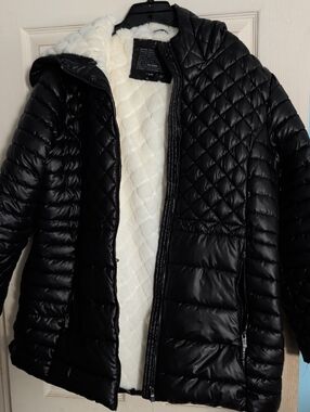 Steve Madden Quilted Black Puffer Jacket with Cream Sherpa Lining